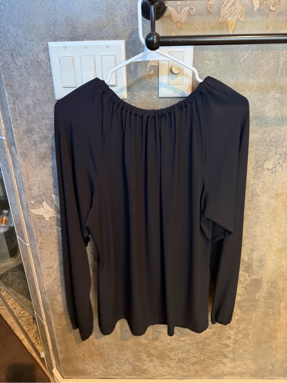 Michael Kors Black Long-Sleeve Blouse with Gold Chain Detail - Picture 5 of 5